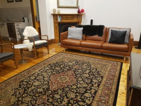 The Sussex, renovated home in the heart of Glenelg